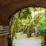 Le Petit Jardin - Charmant studio pour 2 personnes centre historique