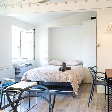 Le Petit Jardin - Pour 2 Personnes Centre Historique Apartment *